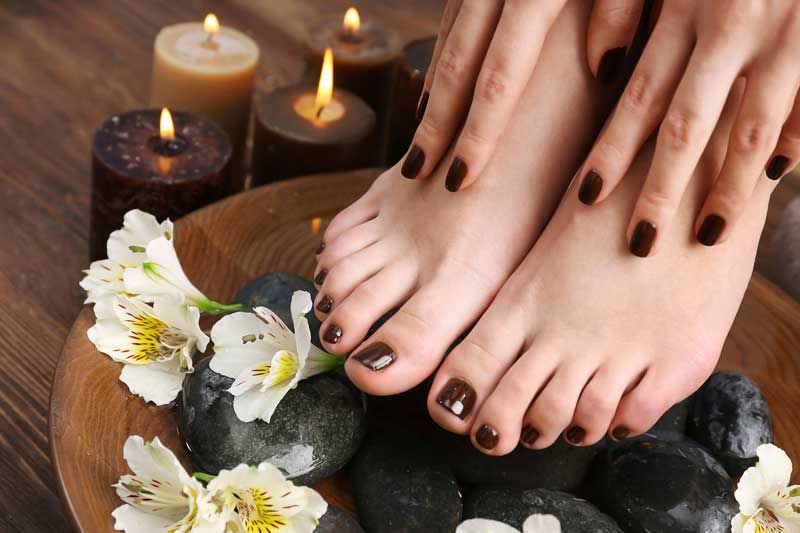 All Set For A Party But Your Nails Look Too Plain? Check Out This Place For  Some Gorgeous Nail Art | LBB